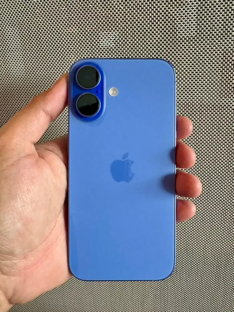 Iphone 16 128 GB Ultramarine