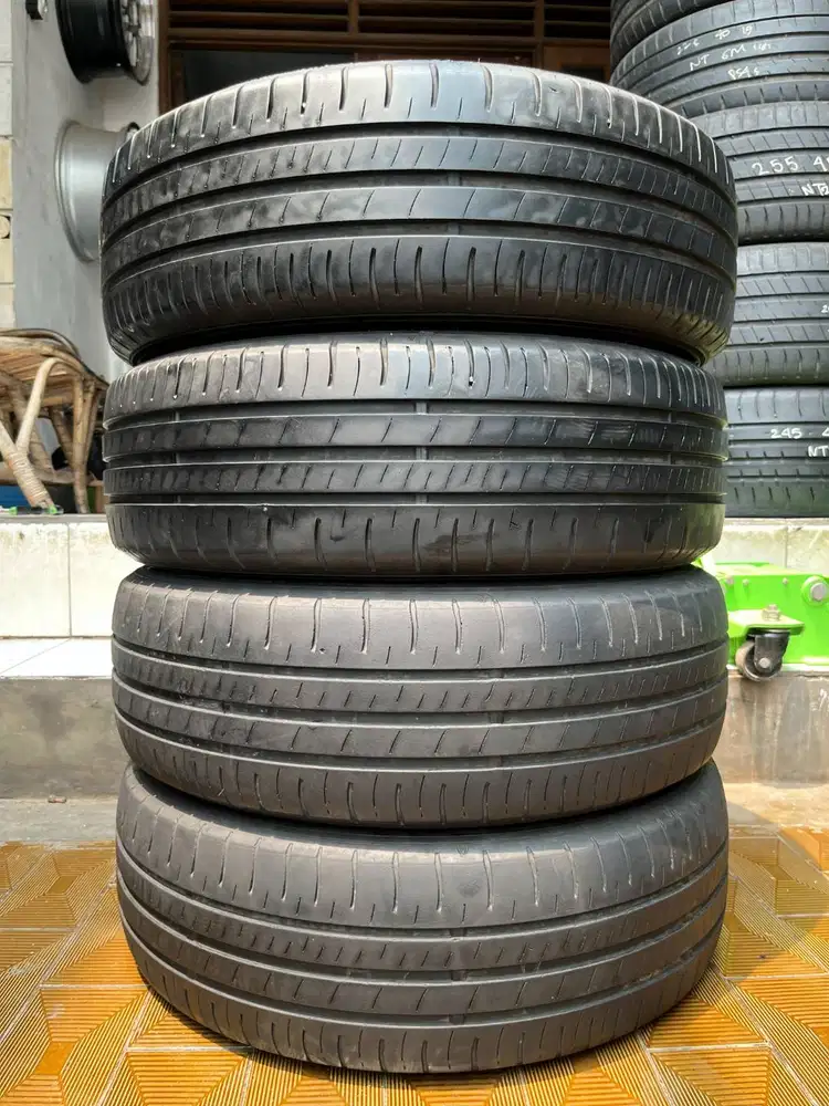 Ban Dunlop SP Touring R1 185 60 r16 4Pcs