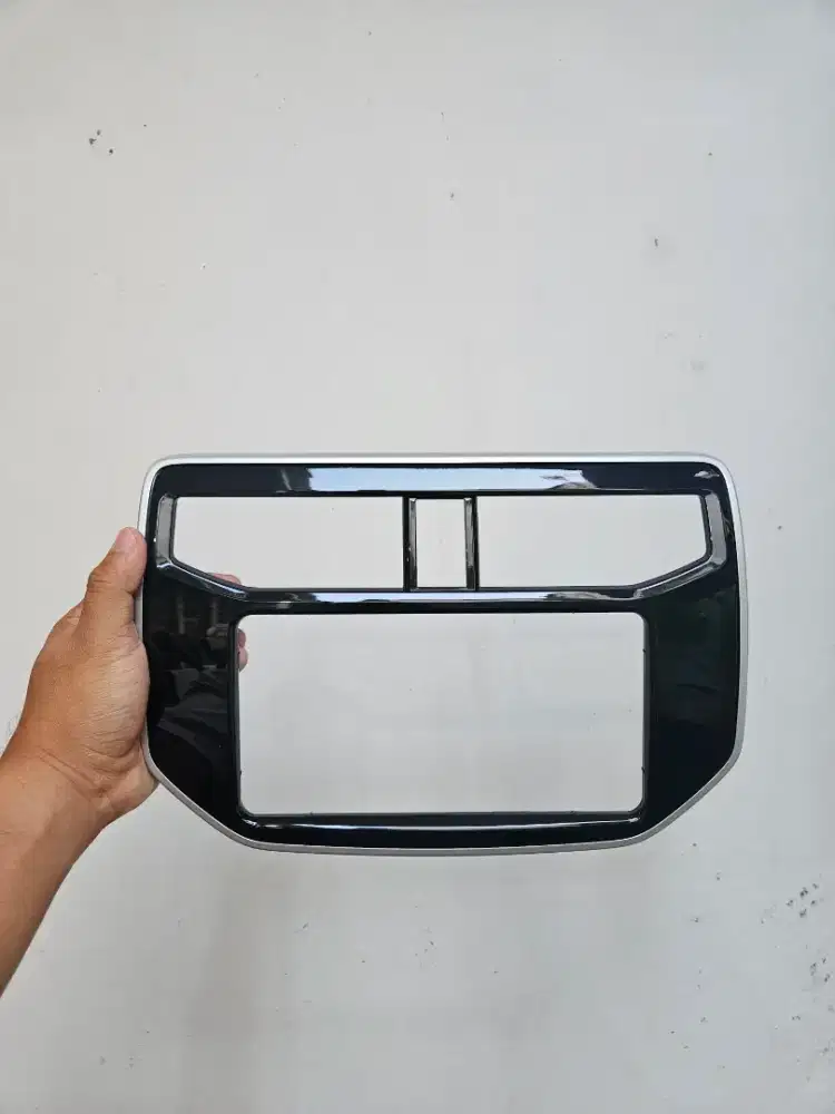 Cover Head Unit Toyota Rush GR 2022