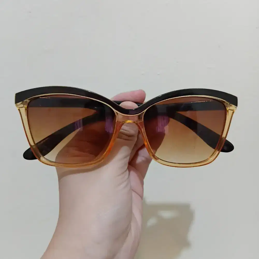 FRAME KACAMATA WANITA COKLAT SUNGLASSES
