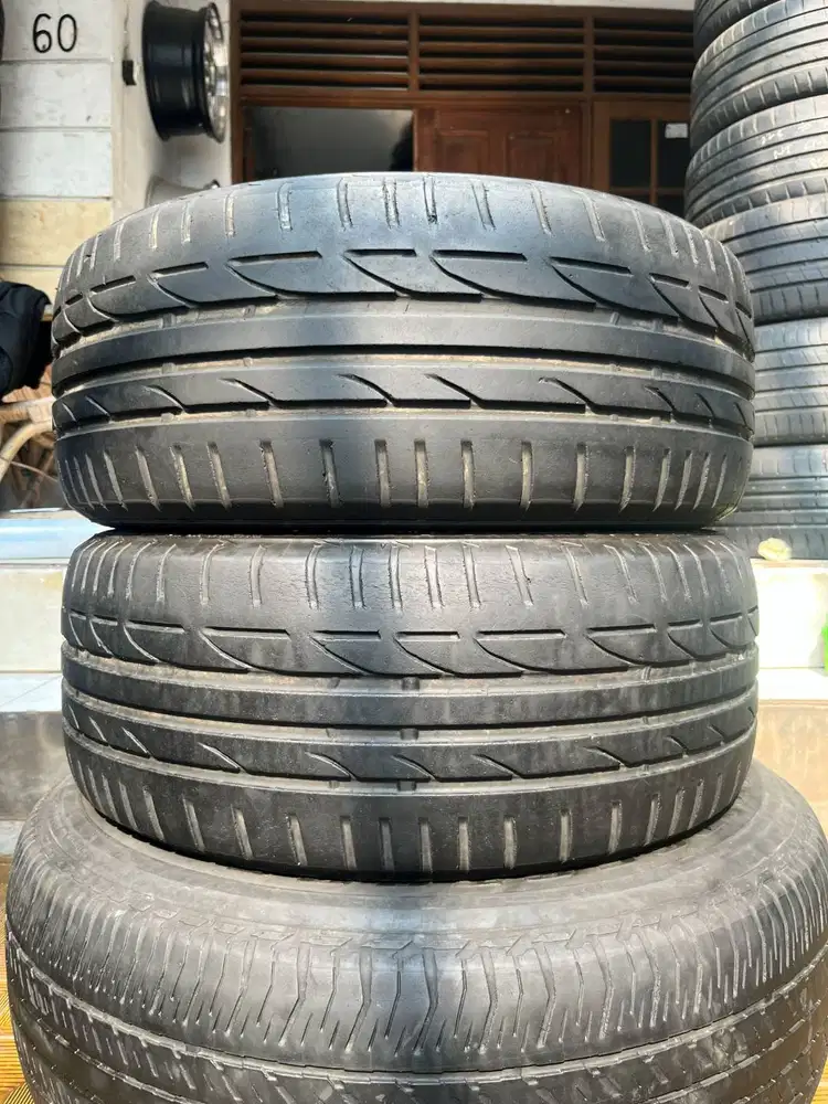 Ban Bridgestone Potenza S001 RFT 225 50 r17 2Pcs
