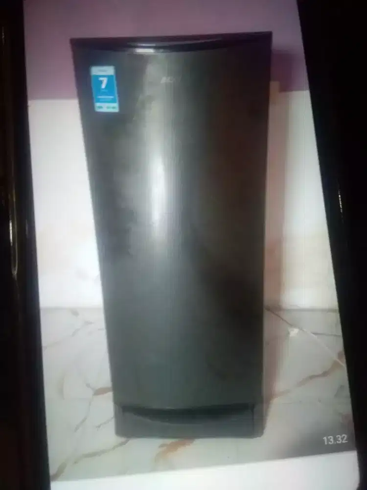 Di jual kulkas 1 pintu