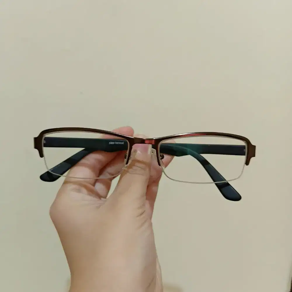 FRAME KACAMATA WANITA ALAN GARAUD