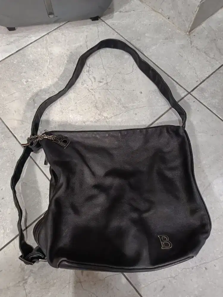Tas Hobo Shoulder Bag Bonia