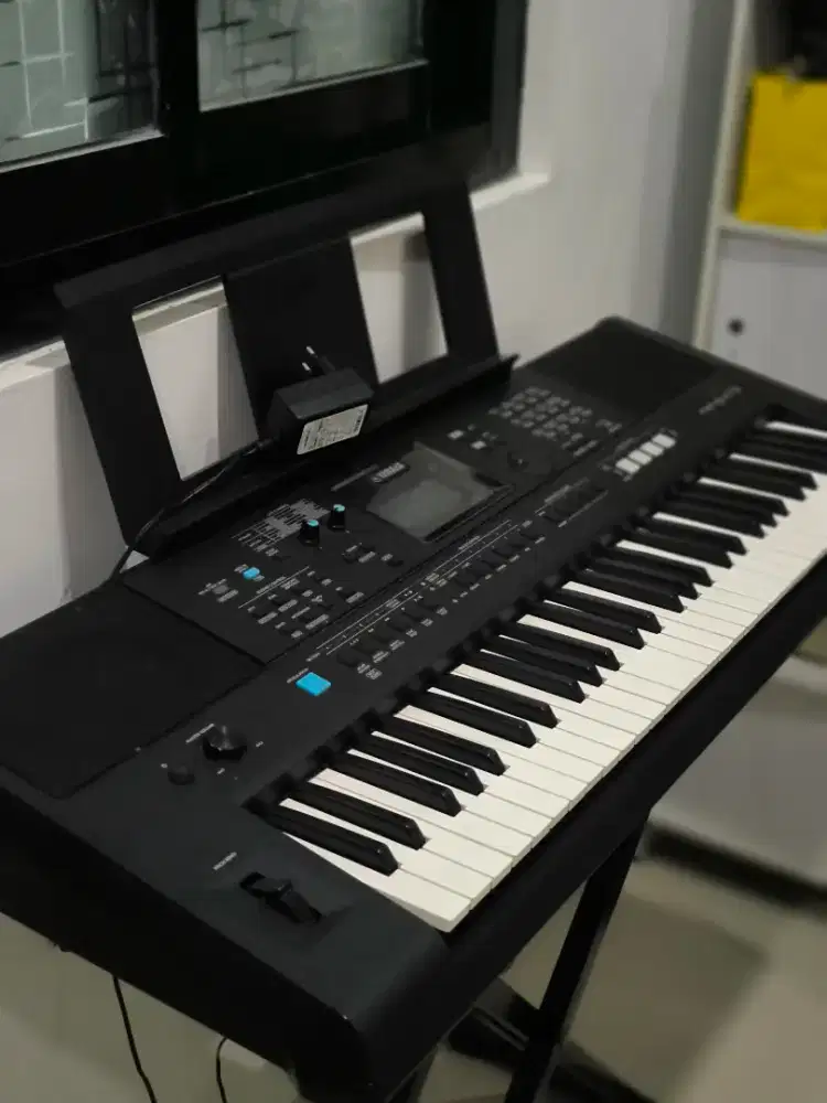 Yamaha PSR E-473