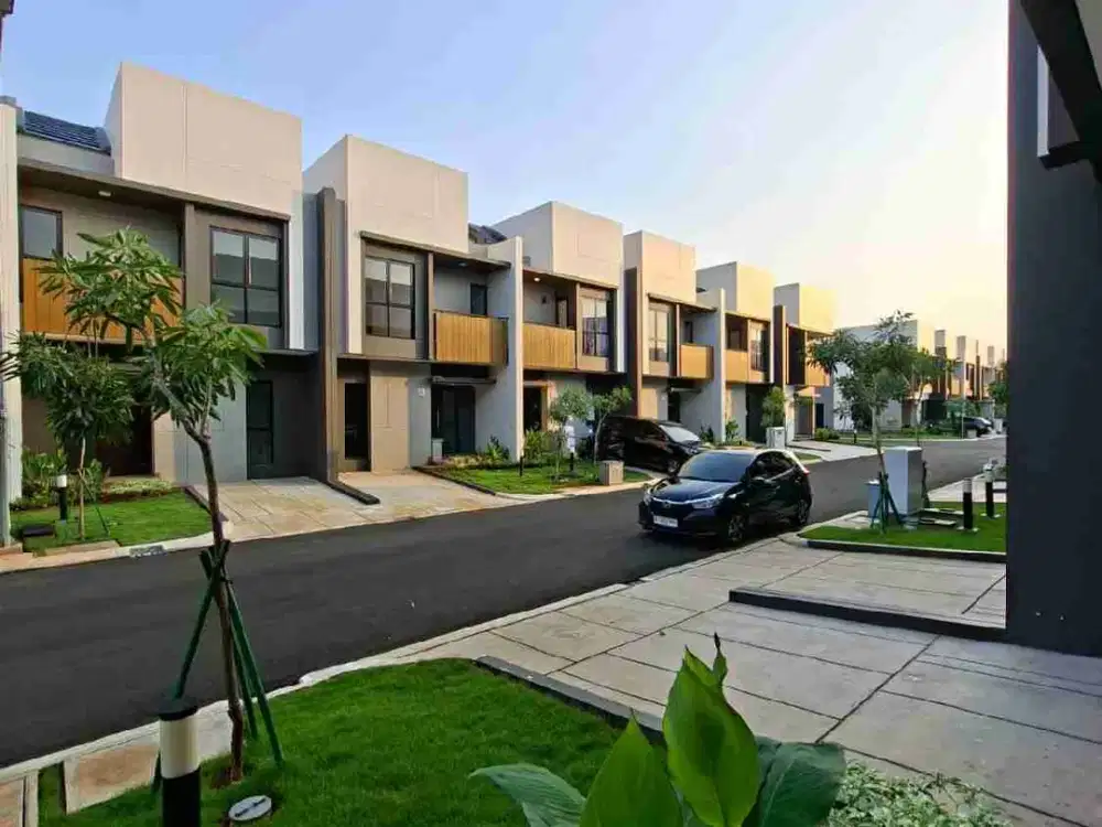 Dijual Cepat Rumah Baru 2 Lantai Bisa KPR di Cluster Regia Crown Gading