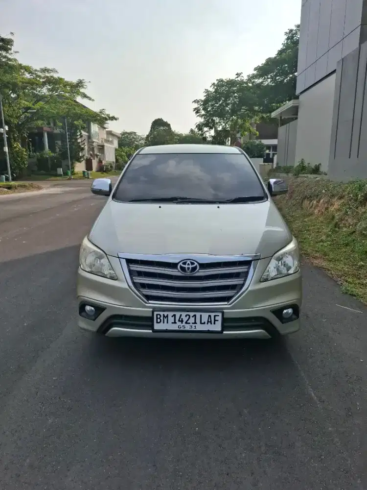 Kijang inova Tipe G metic diesel 2014