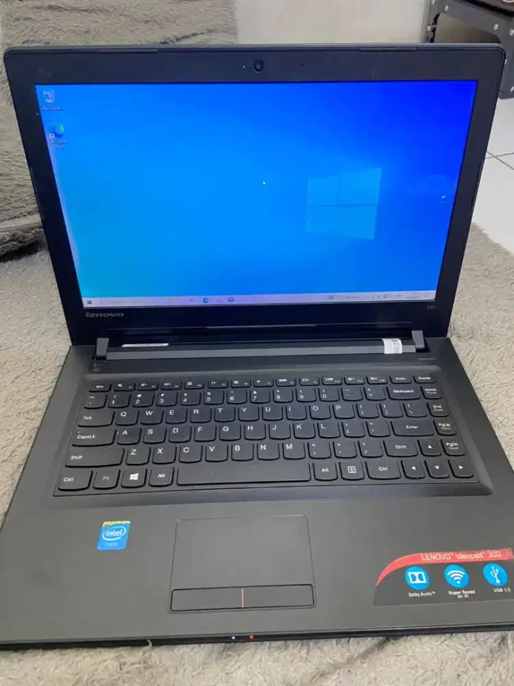 Laptop Lenovo Ideapad 300
