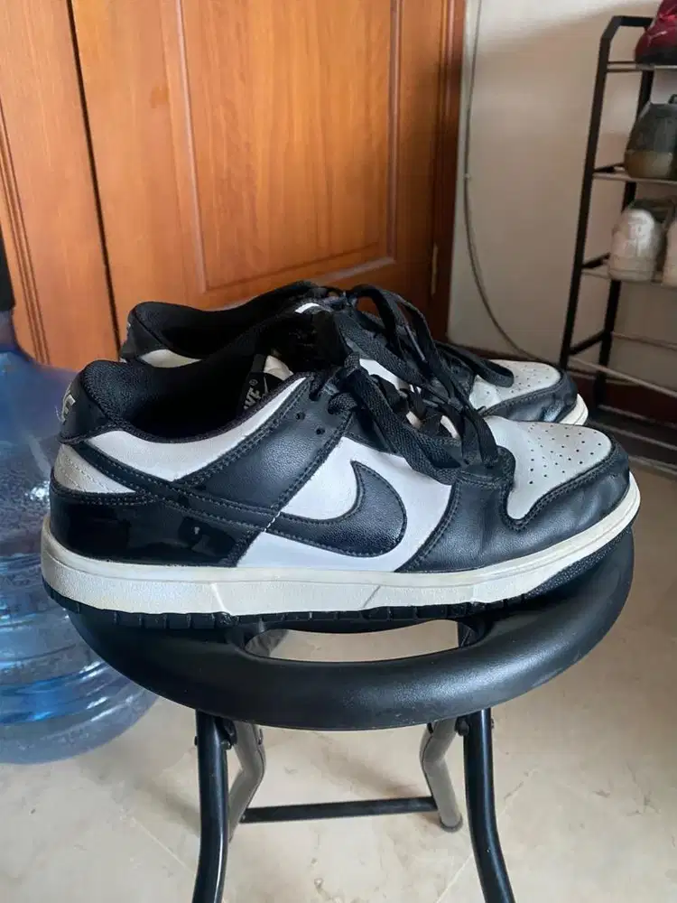 NIKE DUNK LOW PANDA PRELOVED LIKE NEW SPECIAL CONDITION