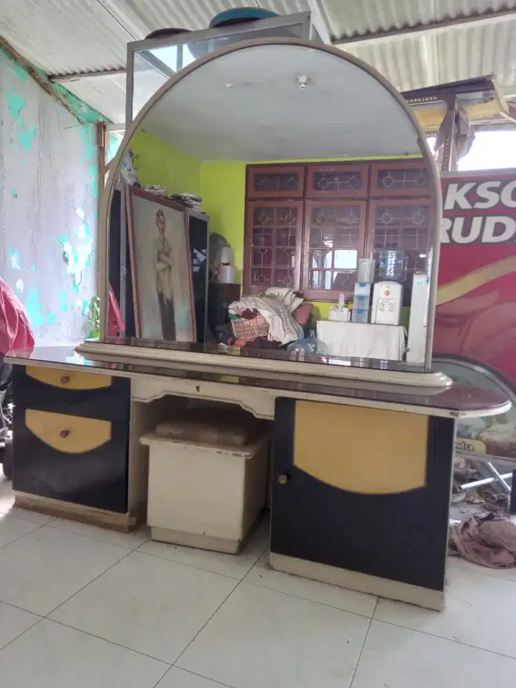 Kaca rias meja 1set siap pakai nego cod rungkut gan