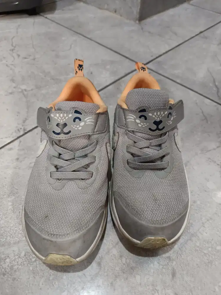 Sepatu Anak Nike Star Runner Original Size EU 28.5