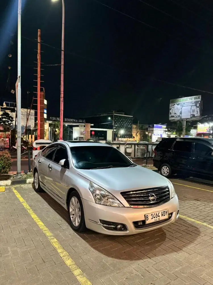 Nissan Teana 2010 at pajak hidup