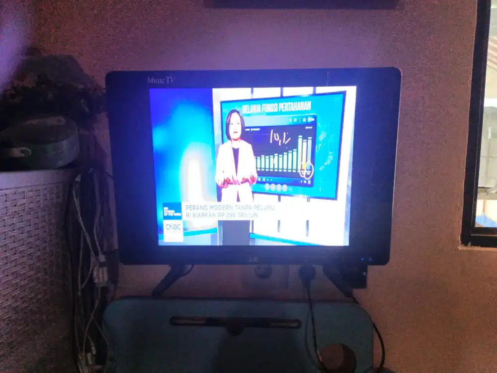 TV JUC 12/14in nk minus