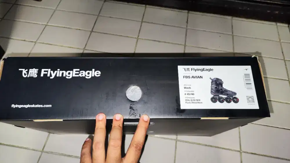 Sepatu roda flaying eagle