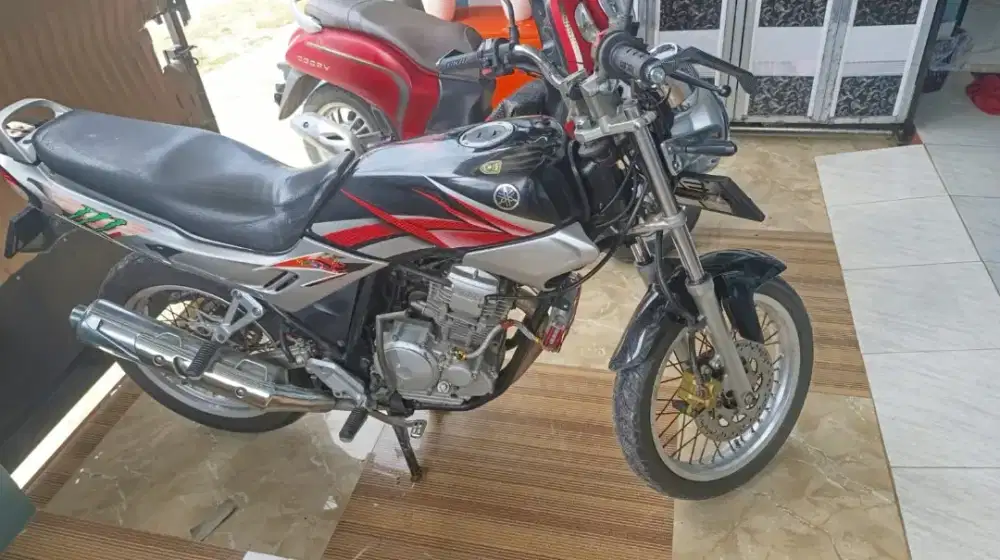 Dijual Scorpio Z Tahun 2006