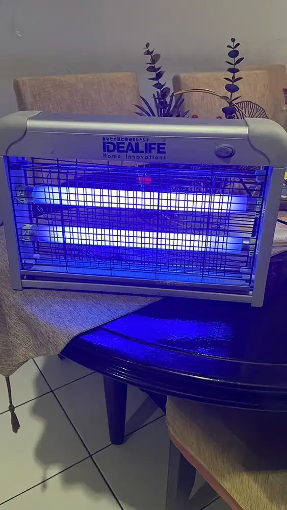 IDEALIFE Perangkap nyamuk dan lalat