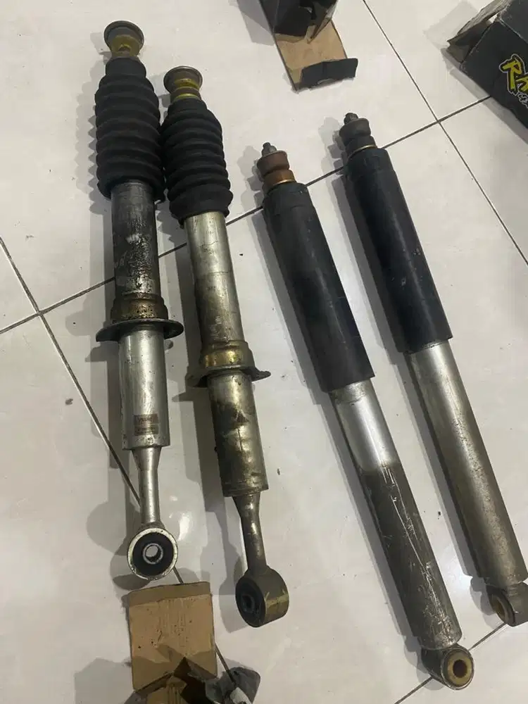Shockbreaker shock fortuner raw 4x4