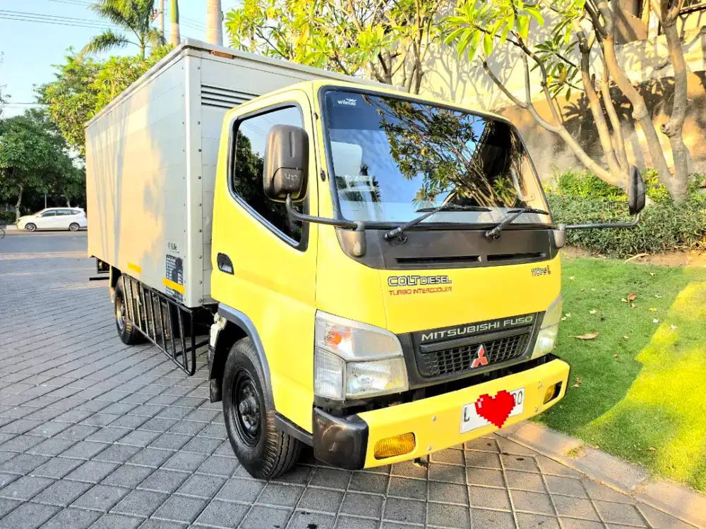 ISTIMEWA Colt Diesel Box Canter FE71 Engkel Long 4 R 2014/2015 Ors KIM