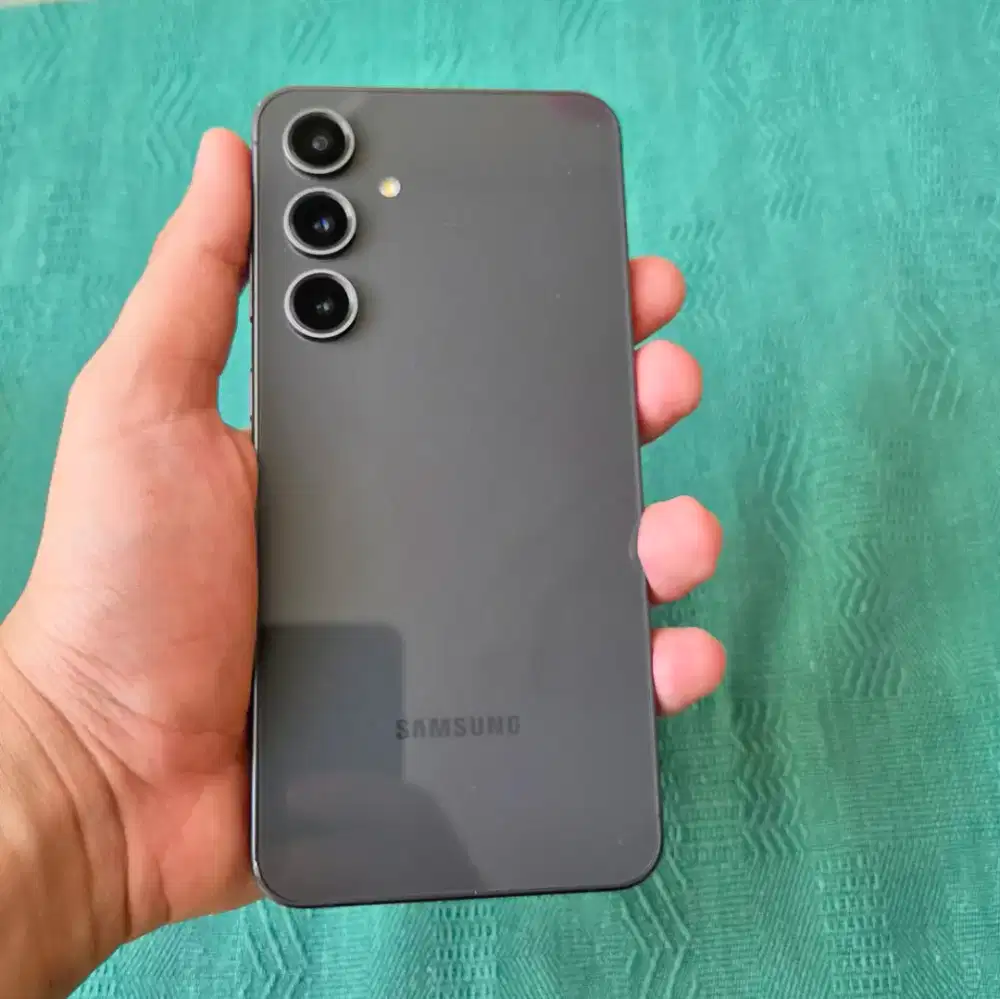 SAMSUNG S24FE 8/256 ex garansi resmi