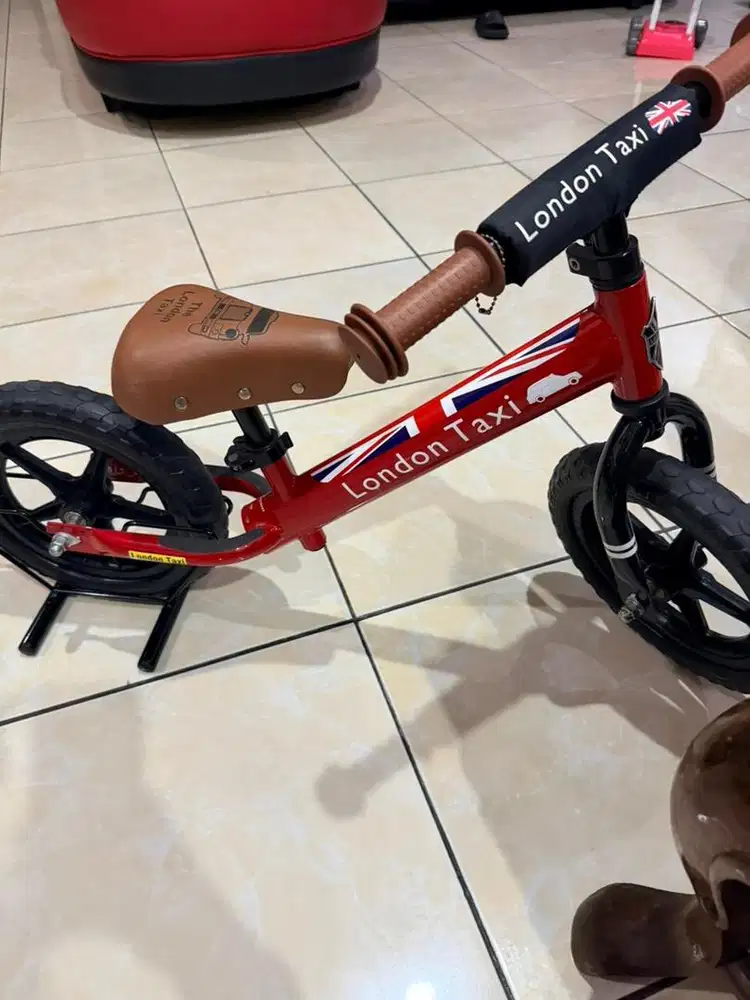 PUSH BIKE LONDON TAXI / SEPEDA LONDON TAXI