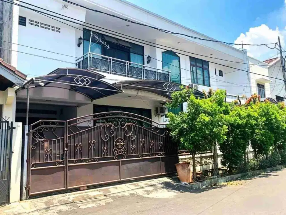 MEWAH KOKOH di Komplek Pulomas Rumah Jakarta Timur