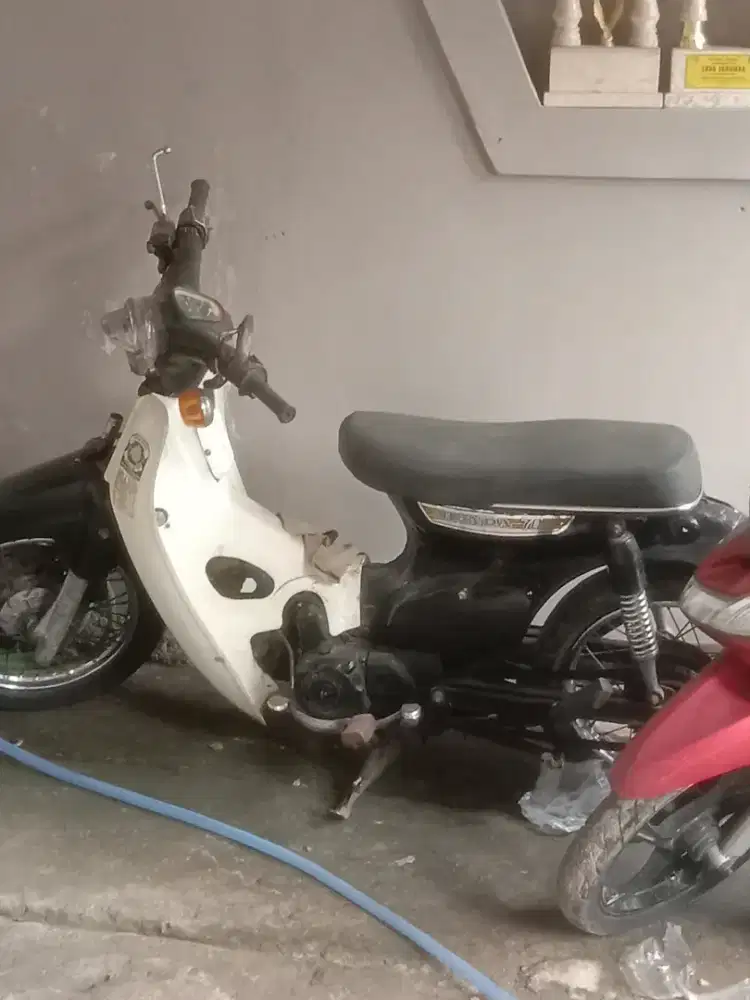 Dijual Honda 70 basic grand thn 96