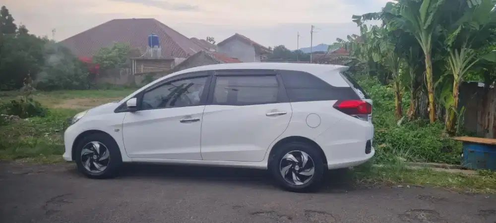 Mobilio tipe S 2016