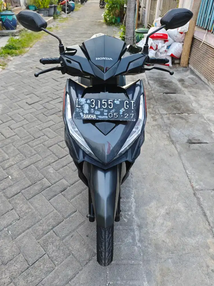 Vario 125 2027 kondisi sgt bagus samsat ikt ketintang