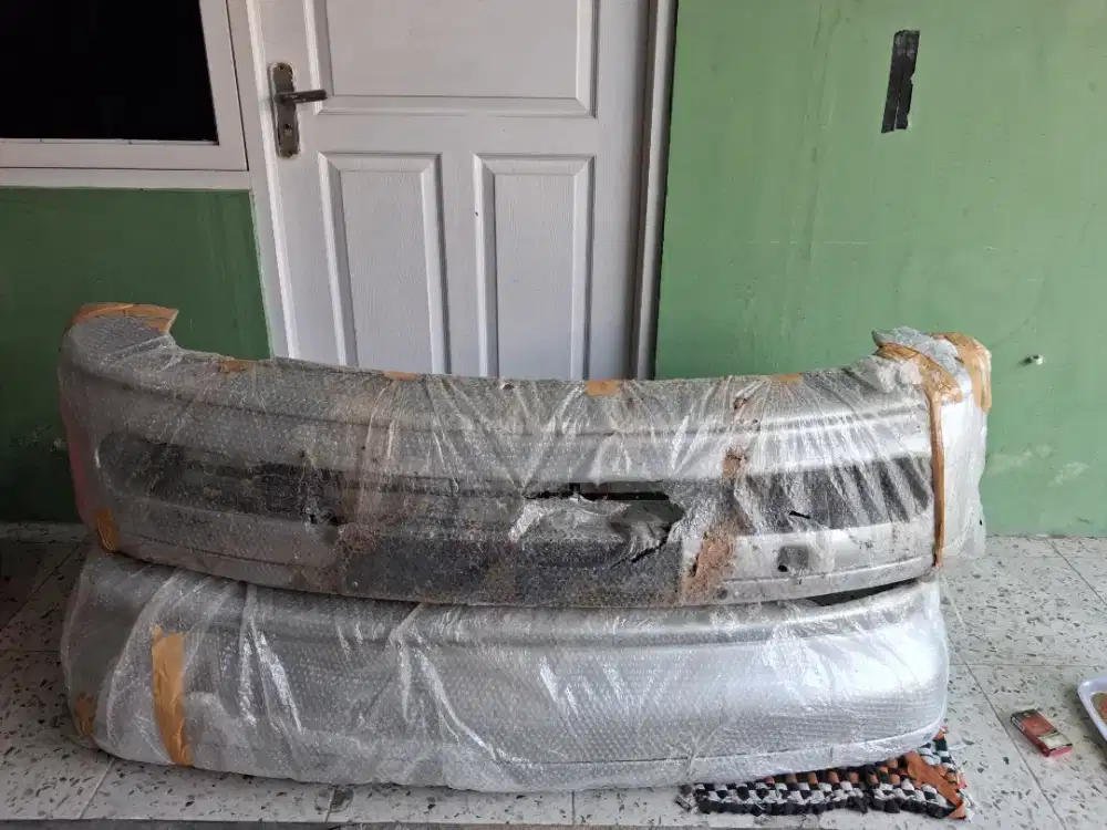 Bumper depan dan belakang BMW E 320i