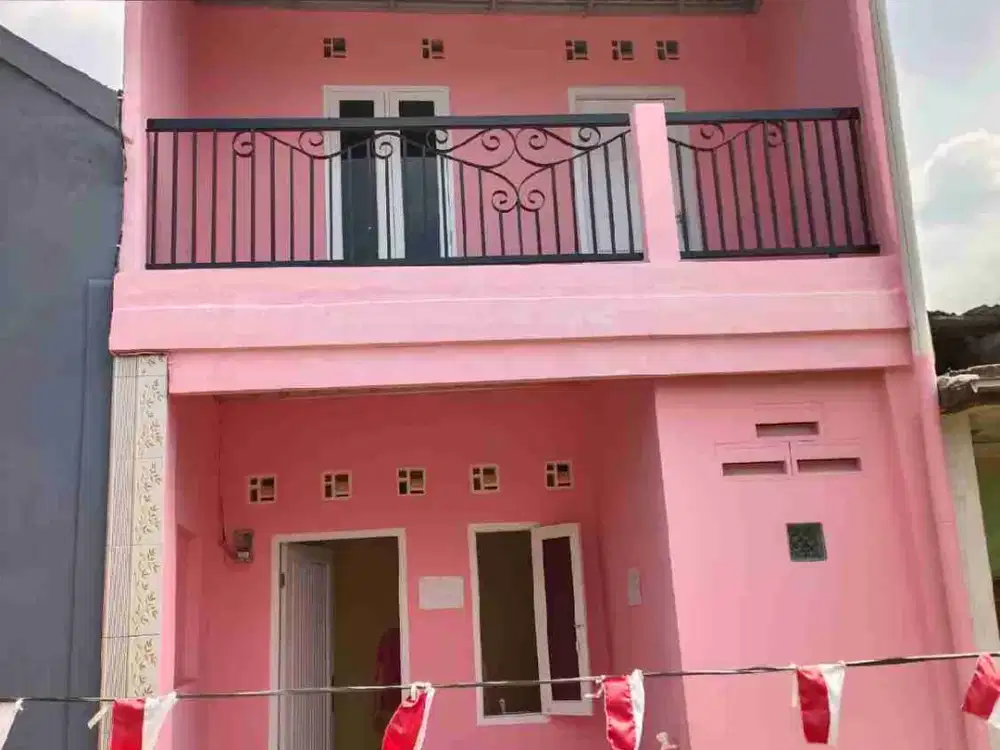 dijual Rumah 2 Lantai, 3 Kamar, Murah. Cipayung Depok
