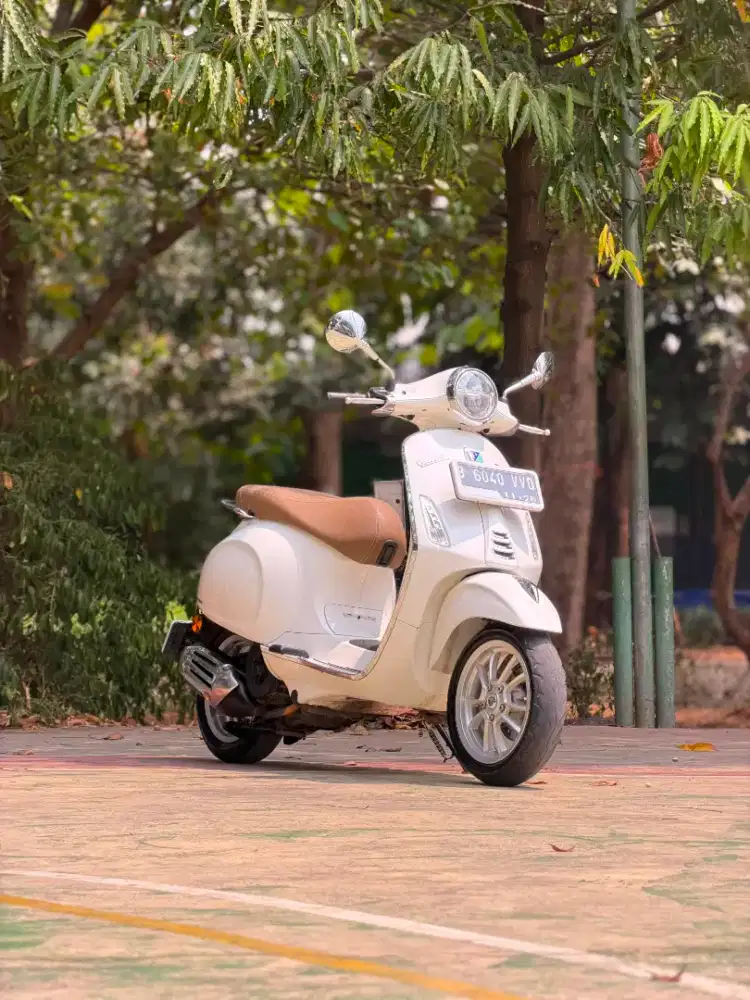 VESPA PRIMAVERA 150 IGET ABS LED TH 2021 PERFECT CONDITION