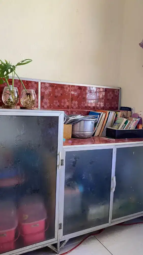 RAK LEMARI MEJA KOMPOR DAGANG JUALAN