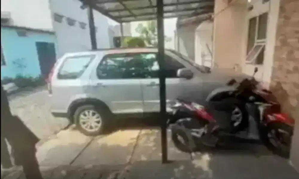 Honda CR-V 2.0 2006 Bensin Manual B Jkt Ganjil