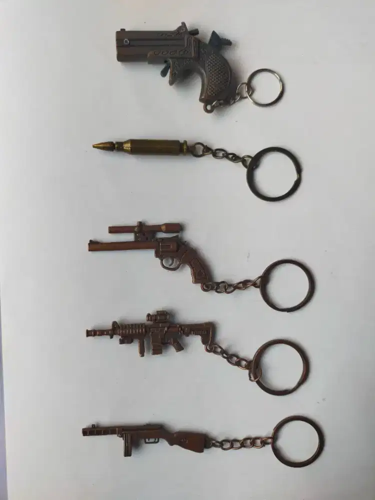 Gantungan kunci berbagai macam motif