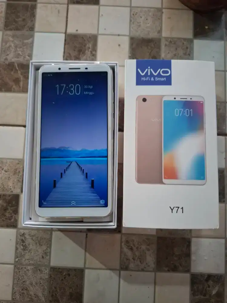 VIVO Y71 ram 6 komplit dus,buk, dari baru belum dipakai