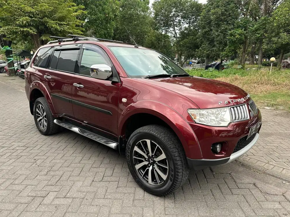 Mitsubishi Pajero Sport Exceed 2011 AT 4x2 Cat Original Istimewa