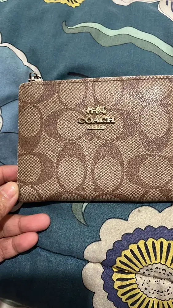 Dompet wanita coach