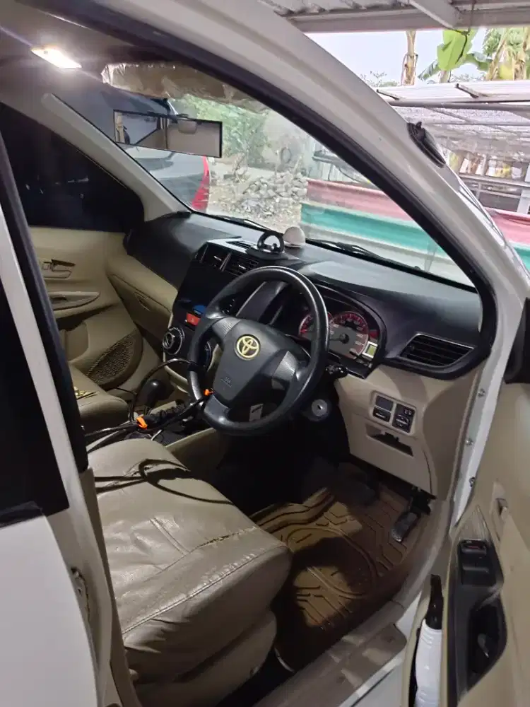 Avanza matic tipe G 2013