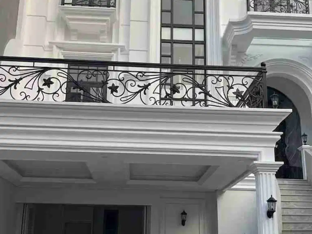 Dijual Rumah baru 3 lt di Cluster Australia Ebony lt 180 m2 lb 400 m2 PPJB cash only, ada 5+1 kt 4+1 km include Interior. Ayo survei & nego sampai deal!!