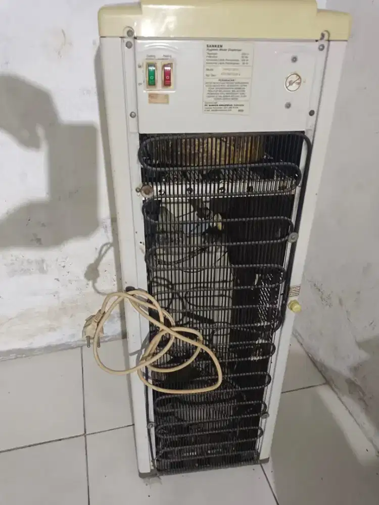 Dispenser dingin kulkas normal bngr