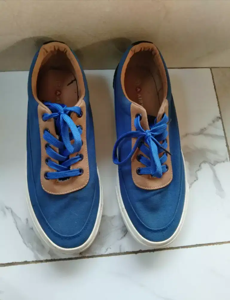 Sepatu Air Walk