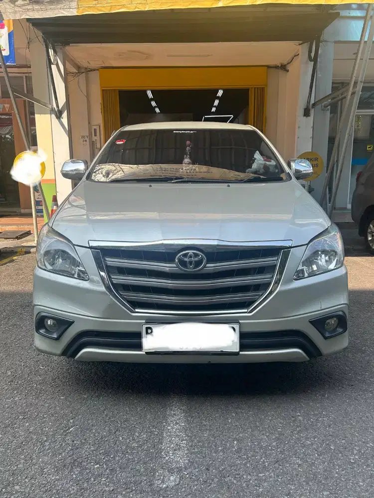 DI JUAL TOYOTA INNOVA TAHUN 2014 KEADAAN LIKE A NEW