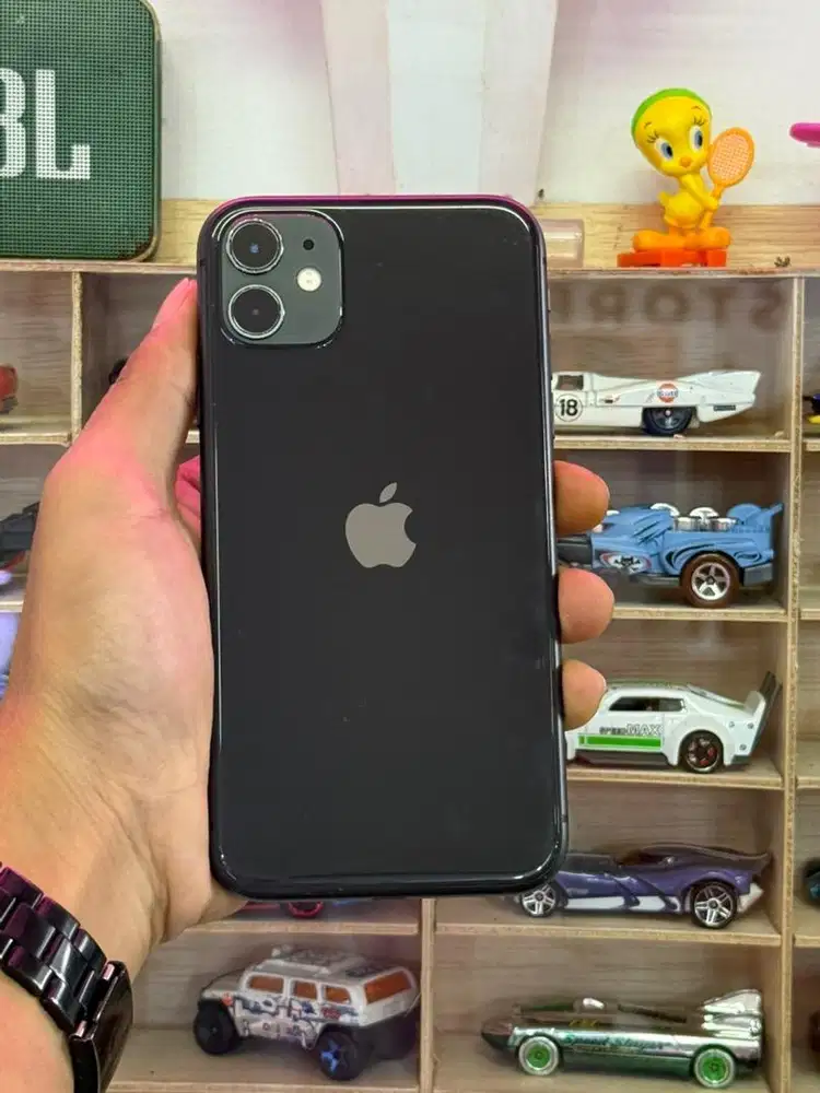 Iphone 11 256gb black second mulus Becuk