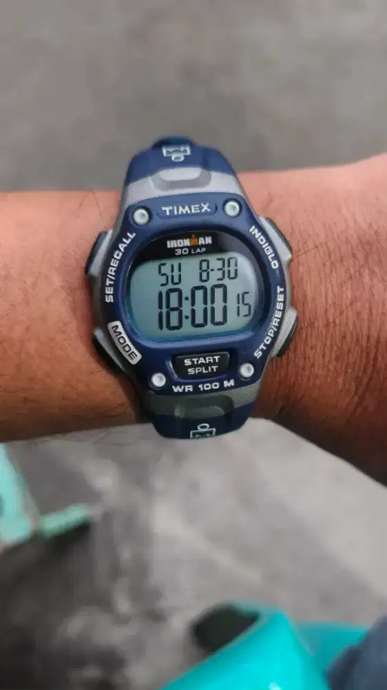 Jam timex iron man