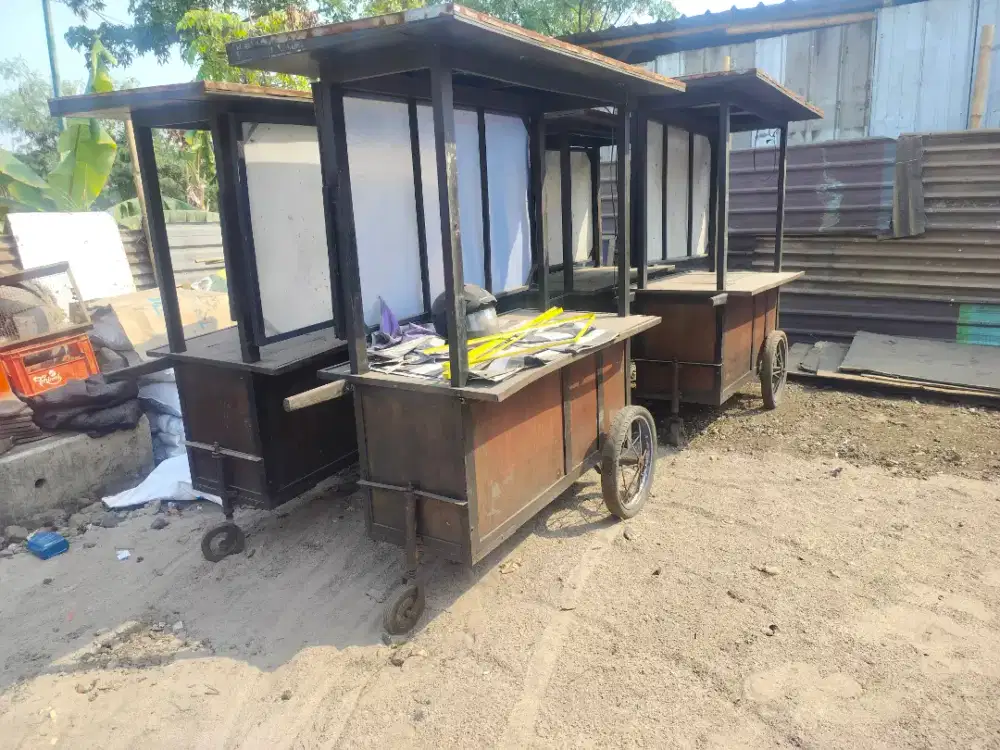Gerobak bekas borongan