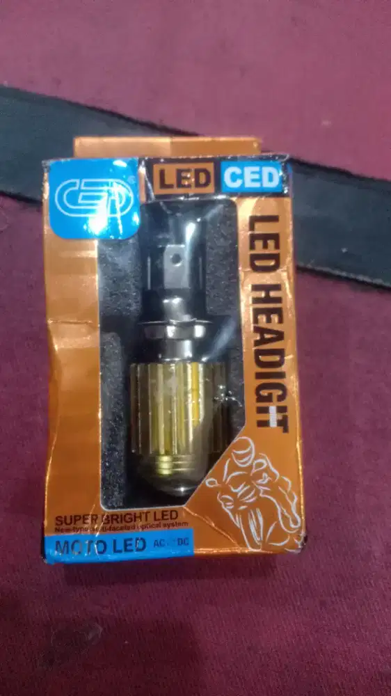 Jual Lampu LED CED H4/HS1
kodisi masih normal lampu motor