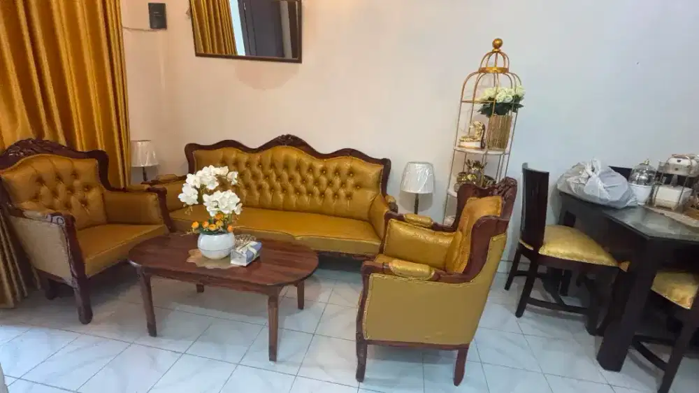 Jual Sofa Dan Meja Makan tidak jadi pake