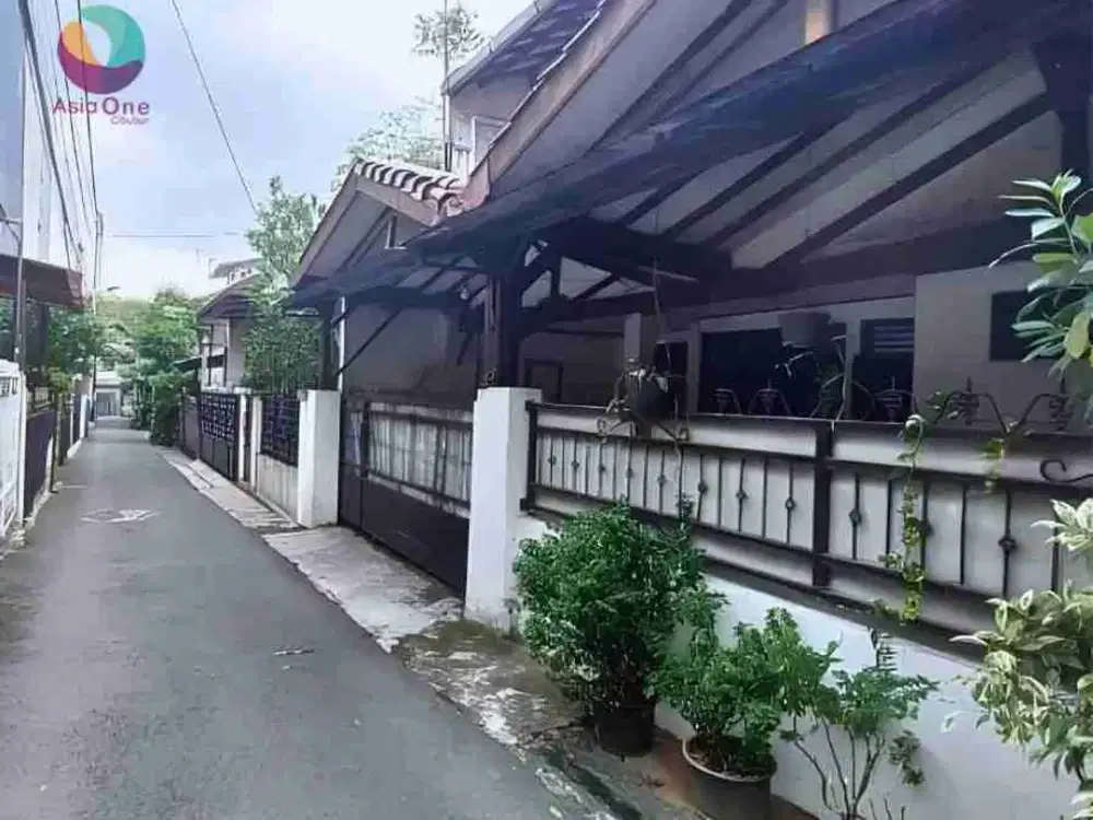 Dijual cepat rumah strategis dekat fasilitas umum di tebet jakarta selatan