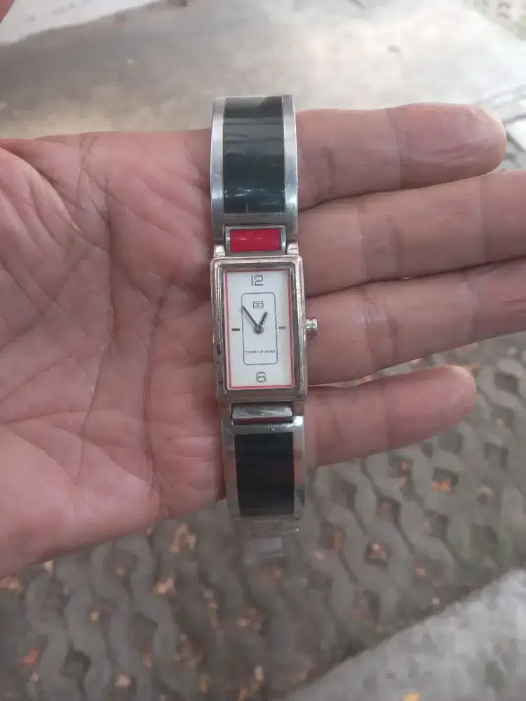 Jam Wanita Tommy Hilfiger Original