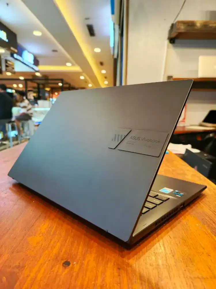 Asus vivobook K3402ZA 
‎12Th Gen intel core i7-12700H (16/512)